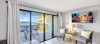 Gulf front condo with sunset views