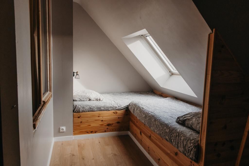1 bedroom, desk, iron/ironing board, travel cot
