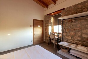 1 chambre, bureau, Wi-Fi, draps fournis