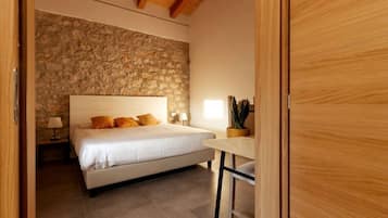 1 Schlafzimmer, Schreibtisch, WLAN, Bettwäsche