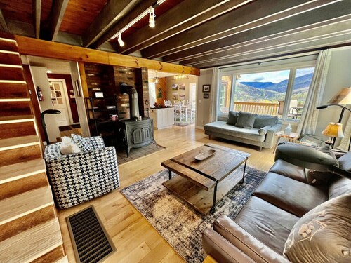Pet friendly home with Breathtaking views