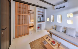 Studio Natura | Living area | TV - K-Log Studios (Kas)