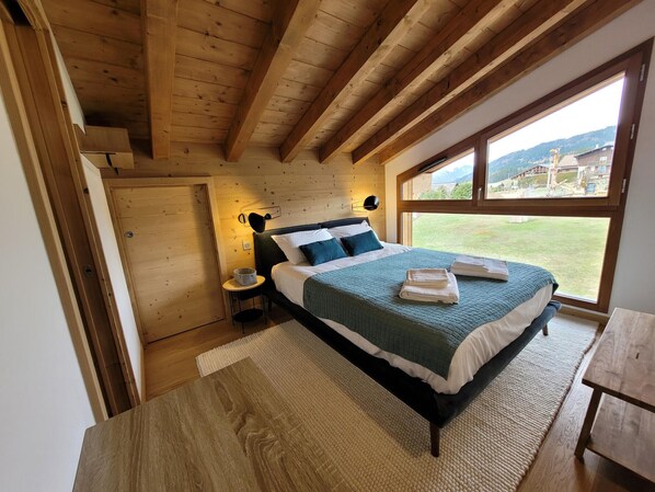 3 chambres, fer et planche à repasser, Wi-Fi gratuit