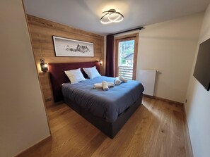 3 chambres, bureau, Wi-Fi gratuit