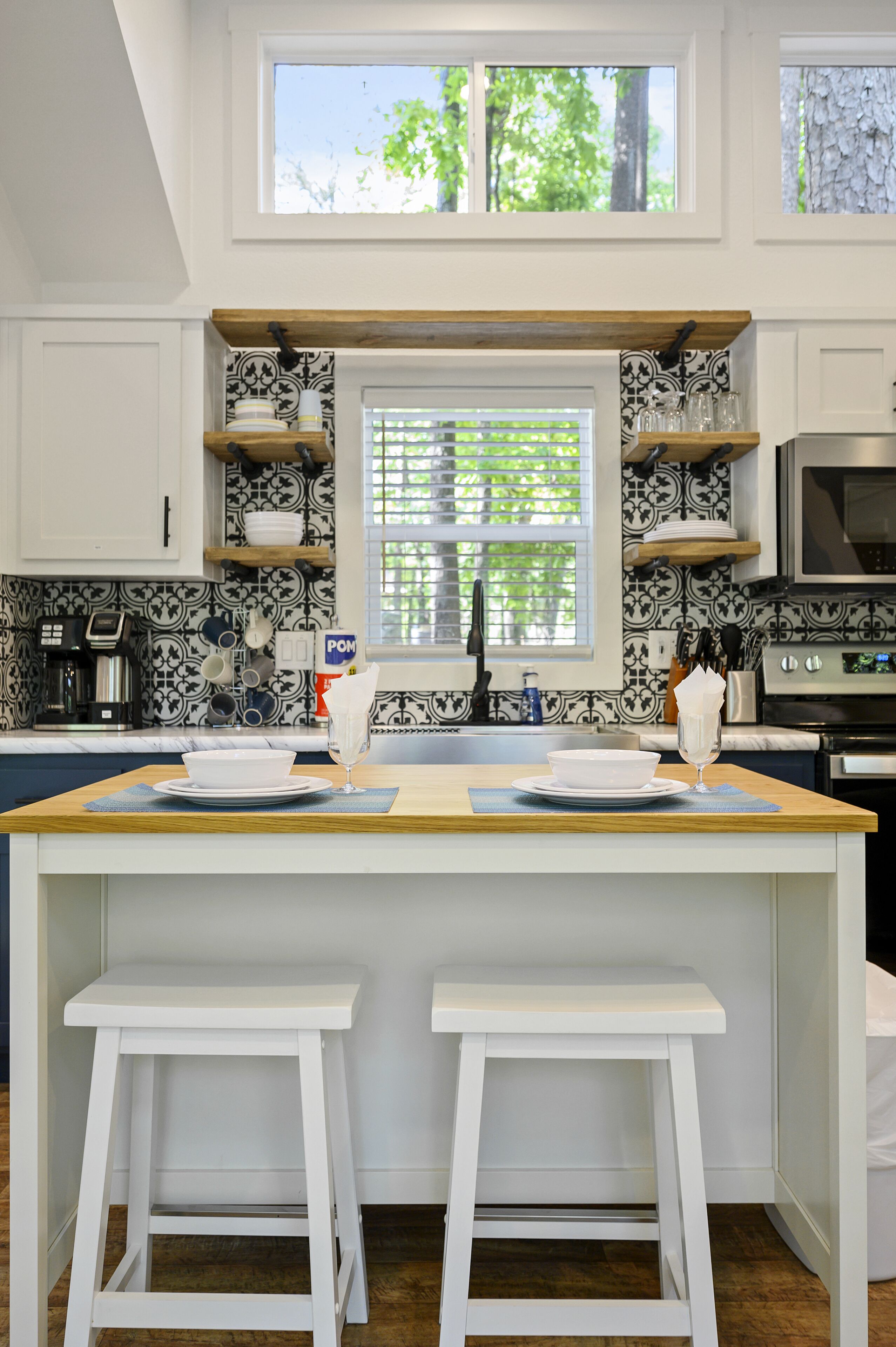 Tiny Timbers-Hot Tub/Play Set/Peaceful