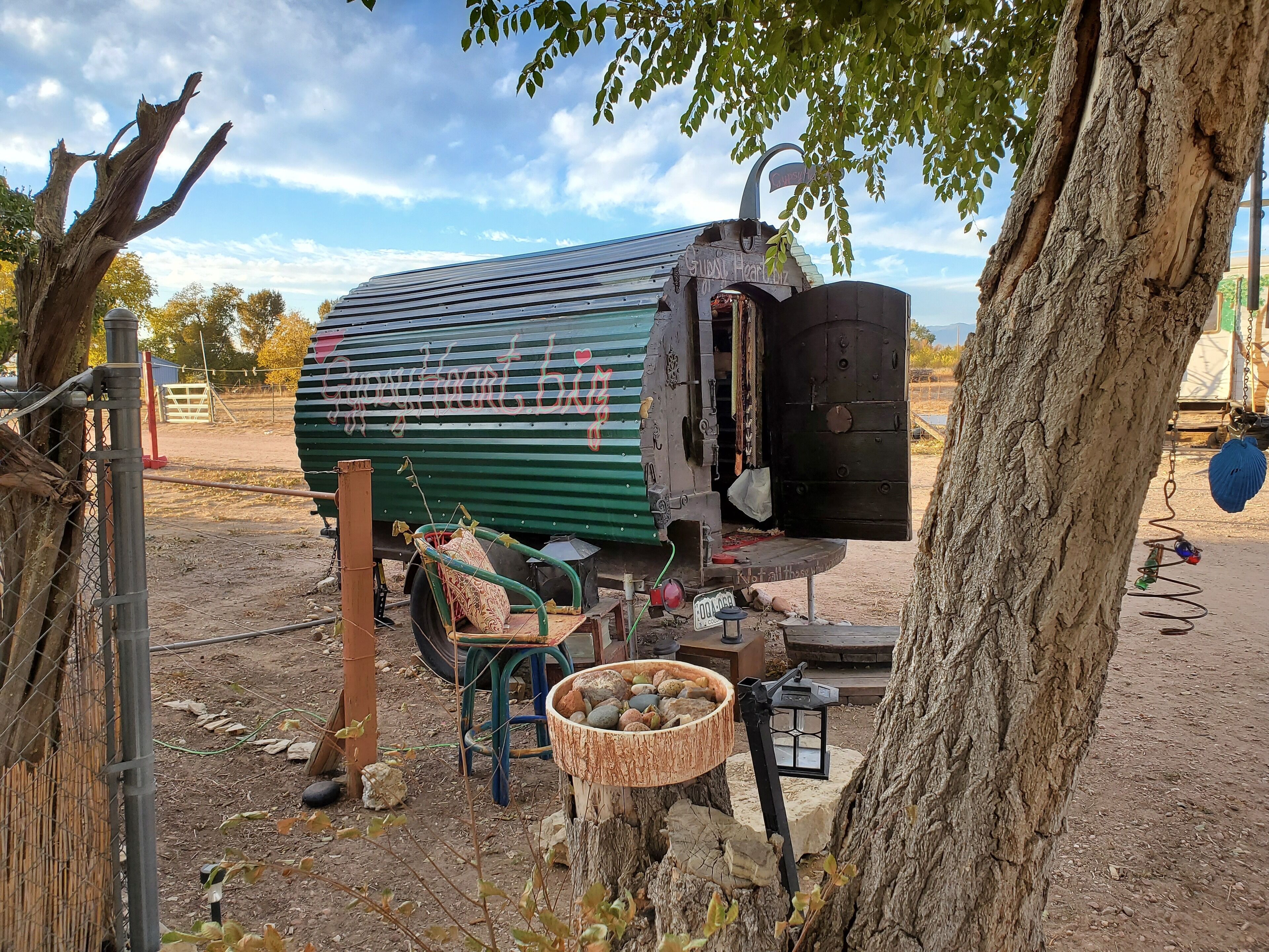 Liz's Little Gypsy Caravan W/ Hot Tub