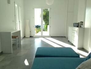 4 chambres, lit parapluie, draps fournis