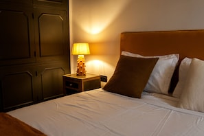 2 chambres, lit parapluie, Wi-Fi, draps fournis