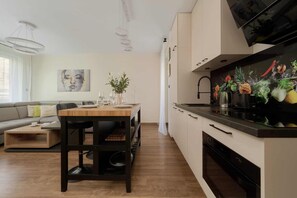 Fridge, microwave, oven, stovetop - Prusa 8 | Elegant Apartment | Parking, Terrace (Wroclaw)