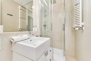 Ducha, shampoo