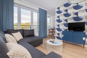 TV, offices - Kielecka 109A | Stylish Apartment | Parking (Gdynia)