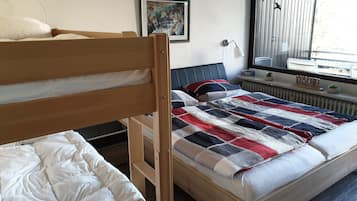 1 Schlafzimmer, Bügeleisen/Bügelbrett, Reisekinderbett, kostenloses WLAN