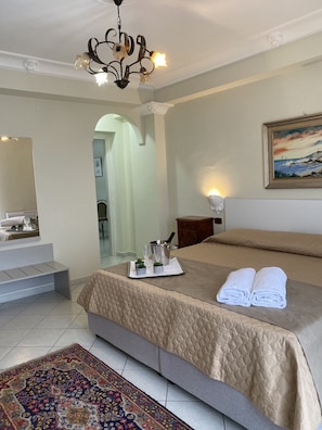 2 bedrooms, free WiFi, bed sheets - Scala dei Turchi Palace Suite for 4 Guest (Realmonte)