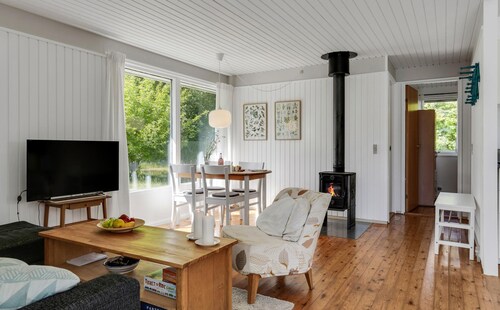 Awesome home in Grevinge with WiFi
