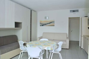 Dining - Studio with garden and air conditioning (Bibione)