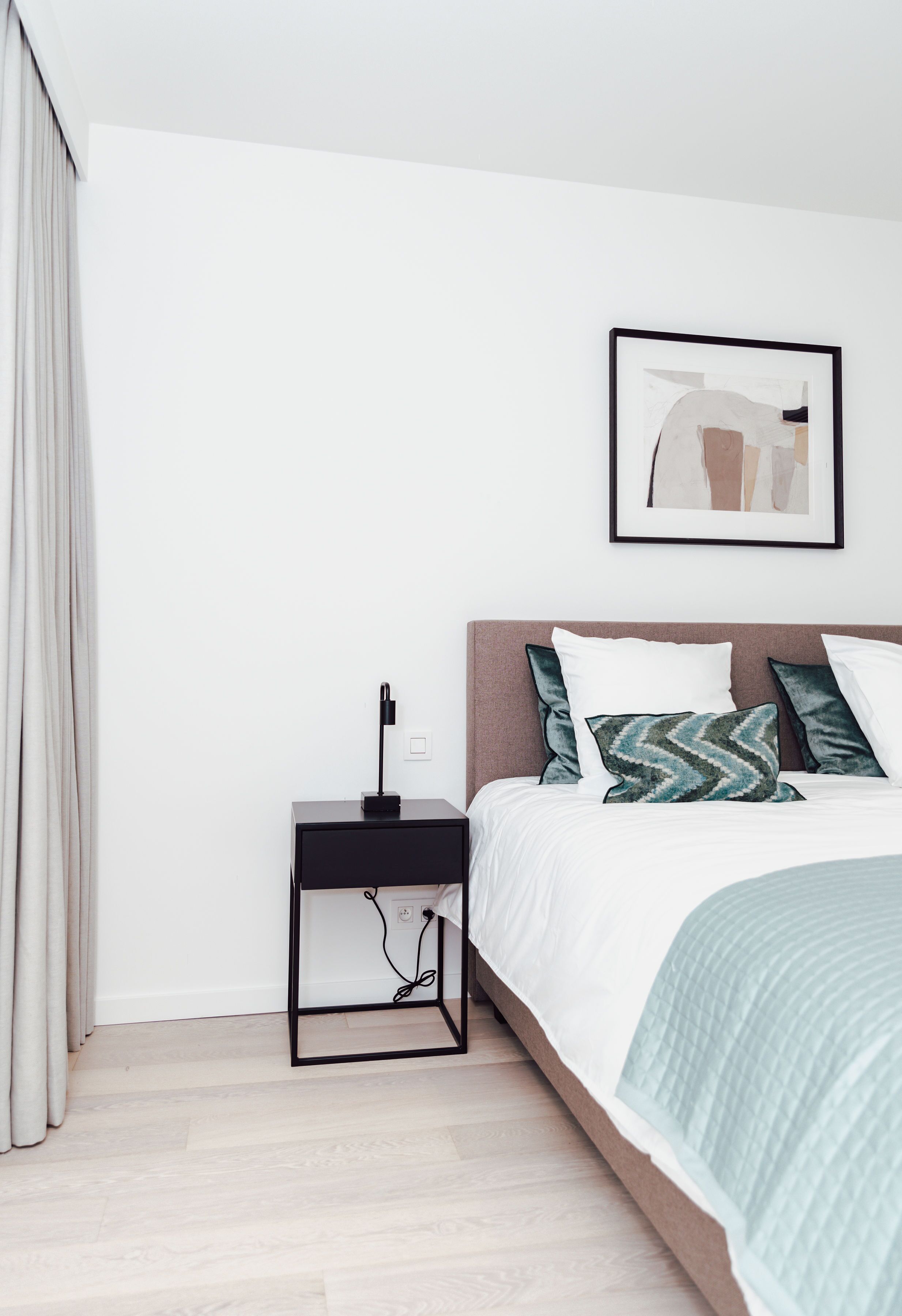 2 bedrooms, Egyptian cotton sheets, premium bedding, down duvets