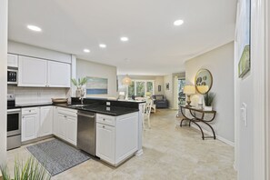 Microwave, dishwasher, coffee/tea maker, toaster