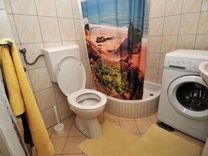 Lägenhet | Badrum | Dusch och hårtork