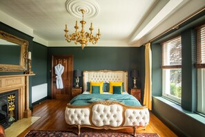 Grand-Zimmer | Hochwertige Bettwaren, Betten mit Memory-Foam-Matratzen