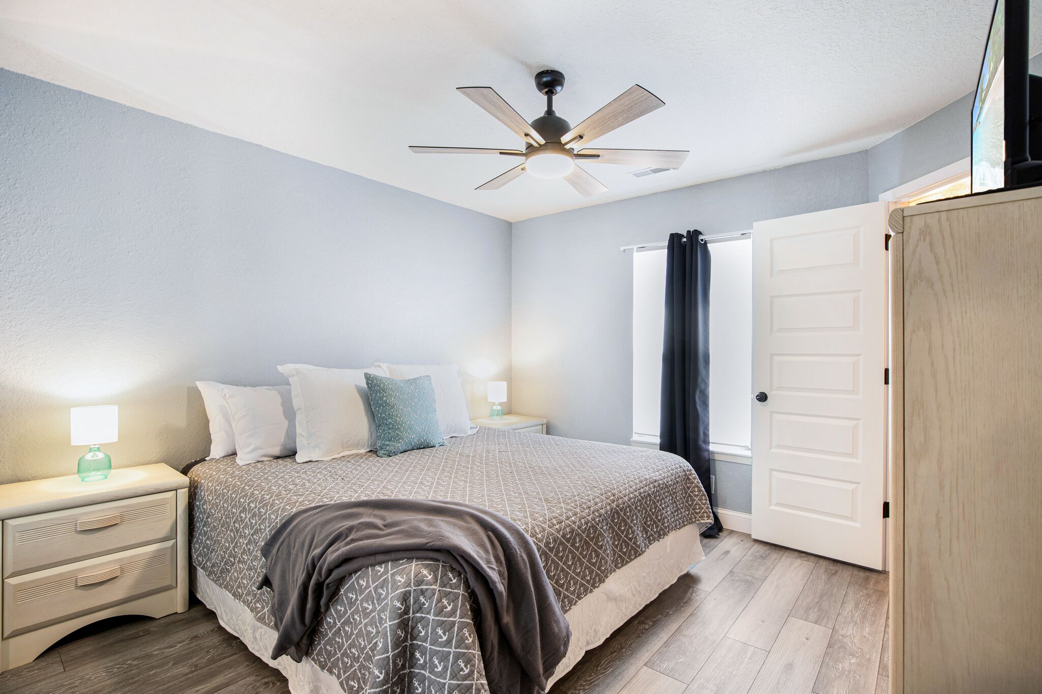 Pet Friendly Unique Condo- Built in Bunks and Loft