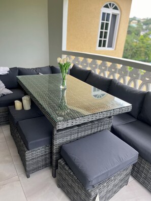 Outdoor dining - Need a break, home from home for respite and relaxation for those over 46 (Tower Isle)