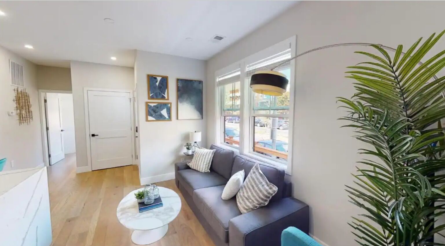 Cozy corner house in DC - Unit 1