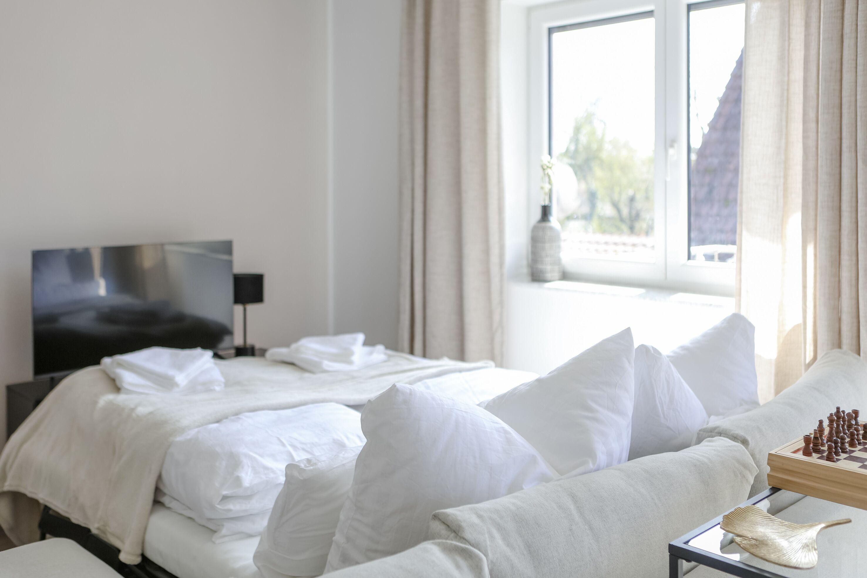 2 bedrooms, desk, soundproofing, iron/ironing board