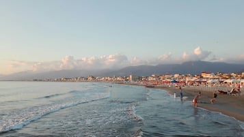 Una spiaggia nelle vicinanze