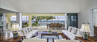 Hula House - Beachfront North Shore - JUST ANNOUNCED RENT SPRING REDUCTIONS