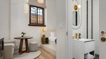 Standard Single Room | Free WiFi