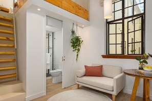 Standard Studio | Free WiFi - THE RESERVE (Cape Town)