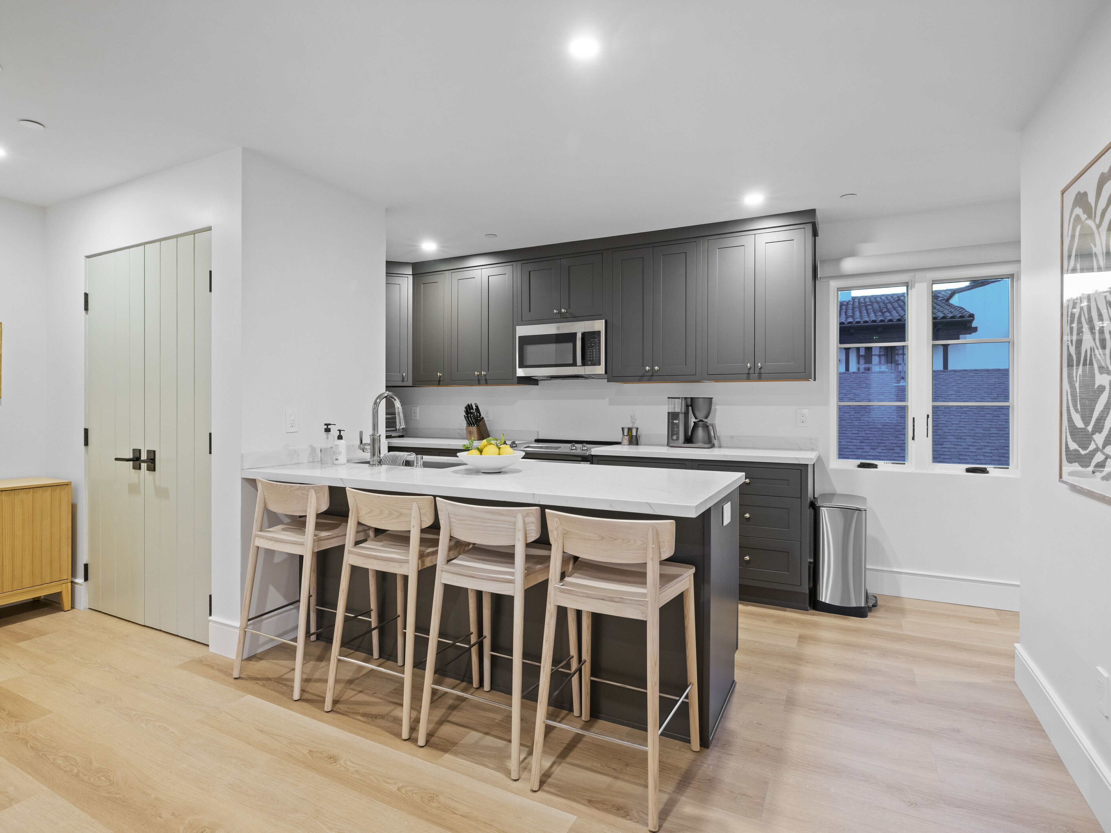 Casa Jardin Unit 13-Boutique Suite in Downtown Santa Barbara