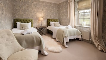 4 多间卧室、旅行婴儿床、WiFi、床单