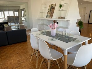 Dining - Spacious 5BR Classic Apt in Palermo (Buenos Aires)
