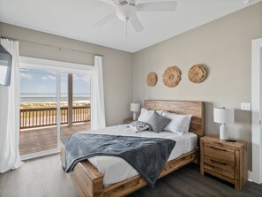 8 bedrooms, free WiFi, bed sheets - Cabin by the Sea #138 - Private Pool, Second Row Oceanfront & Sound Views! (North Topsail Beach)