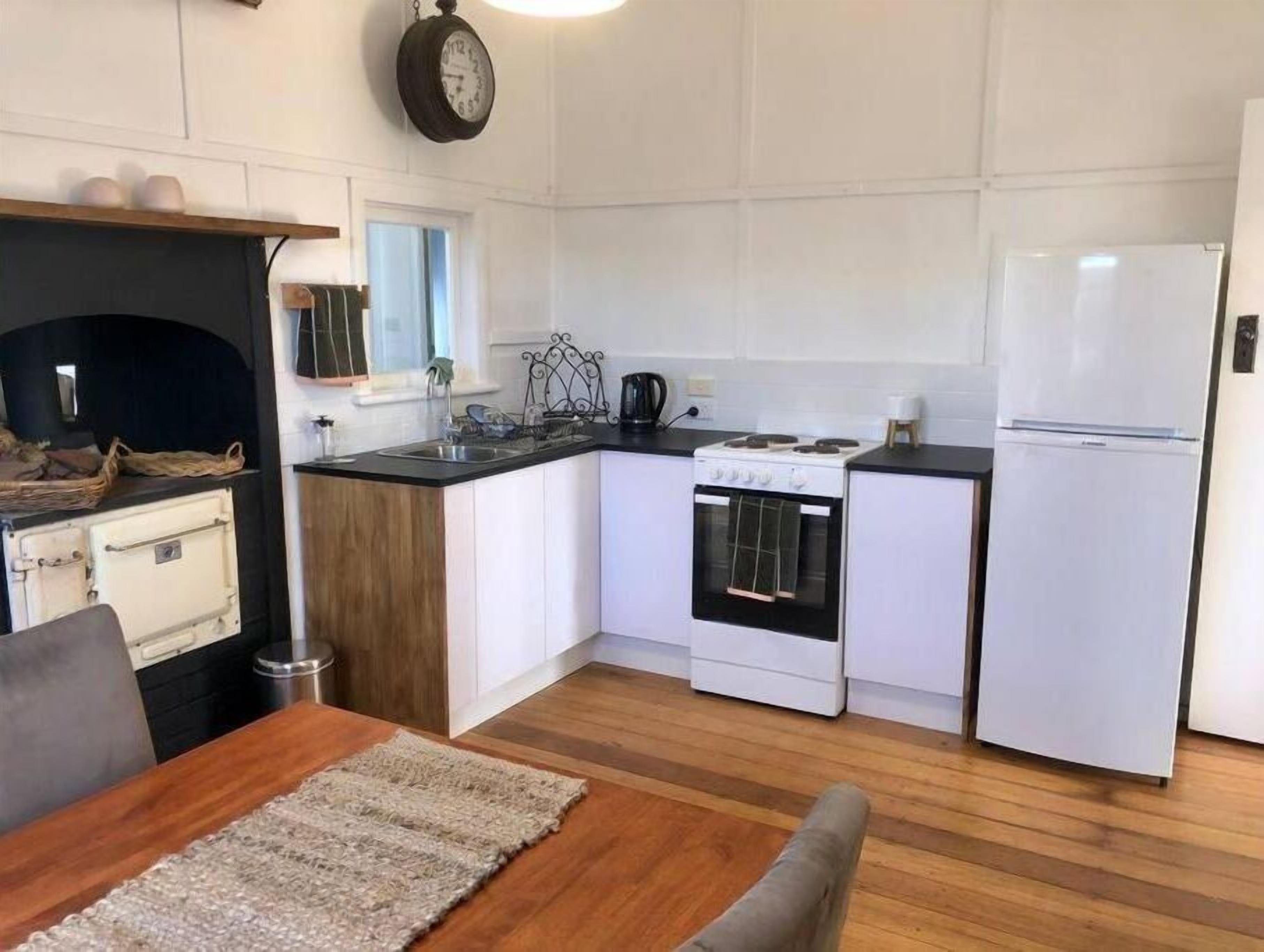 Little House on Parker