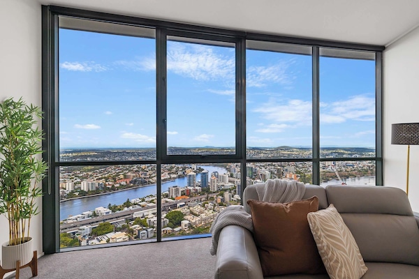 Amazing views from up here (270 degree)