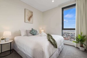 4 bedrooms, desk, iron/ironing board, travel cot