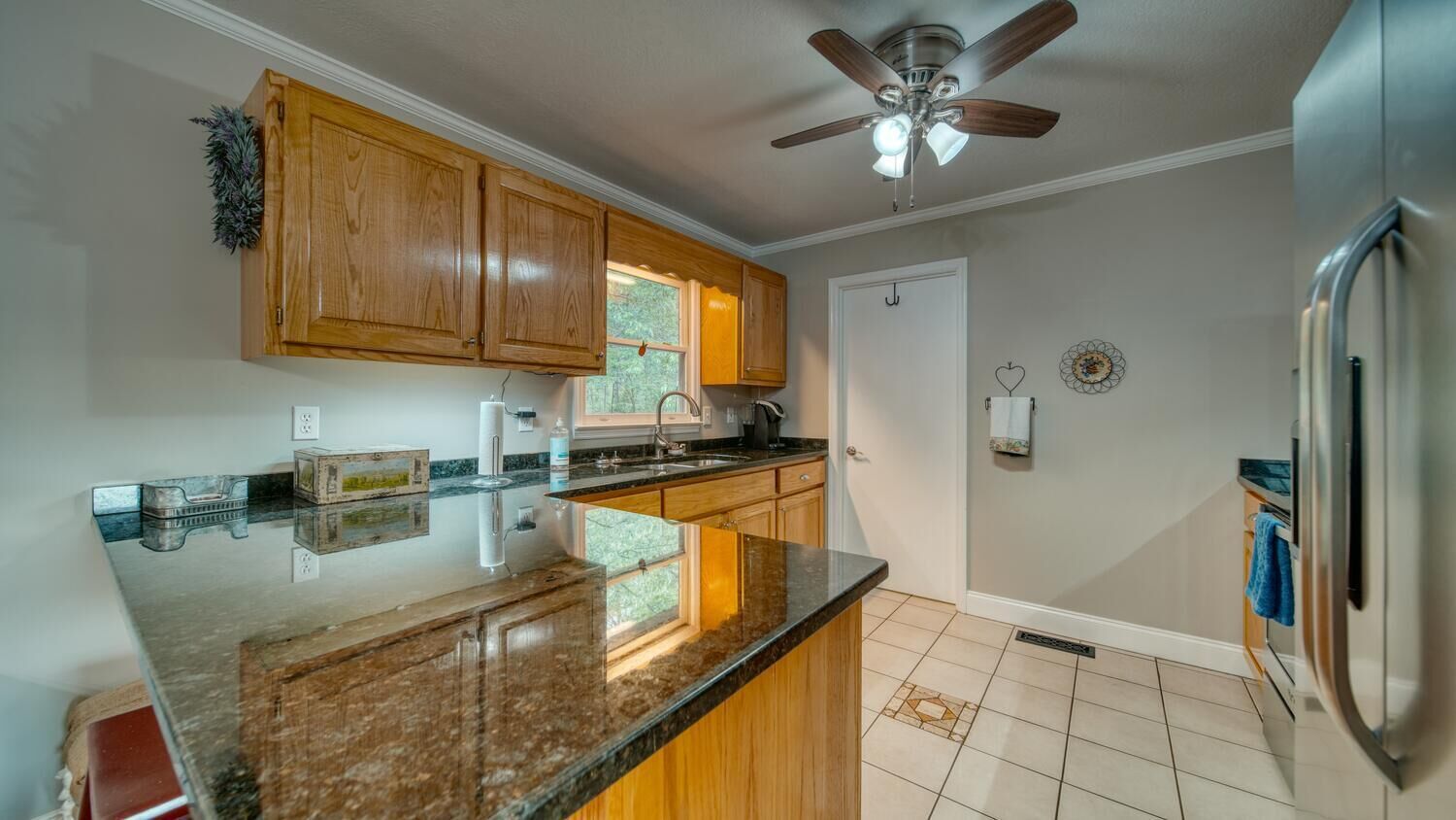 Ivy Mountain Lookout- Fire pit- Amazing View