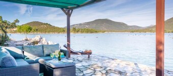 Waterfront Oasis by Interhome