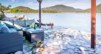 Waterfront Oasis by Interhome