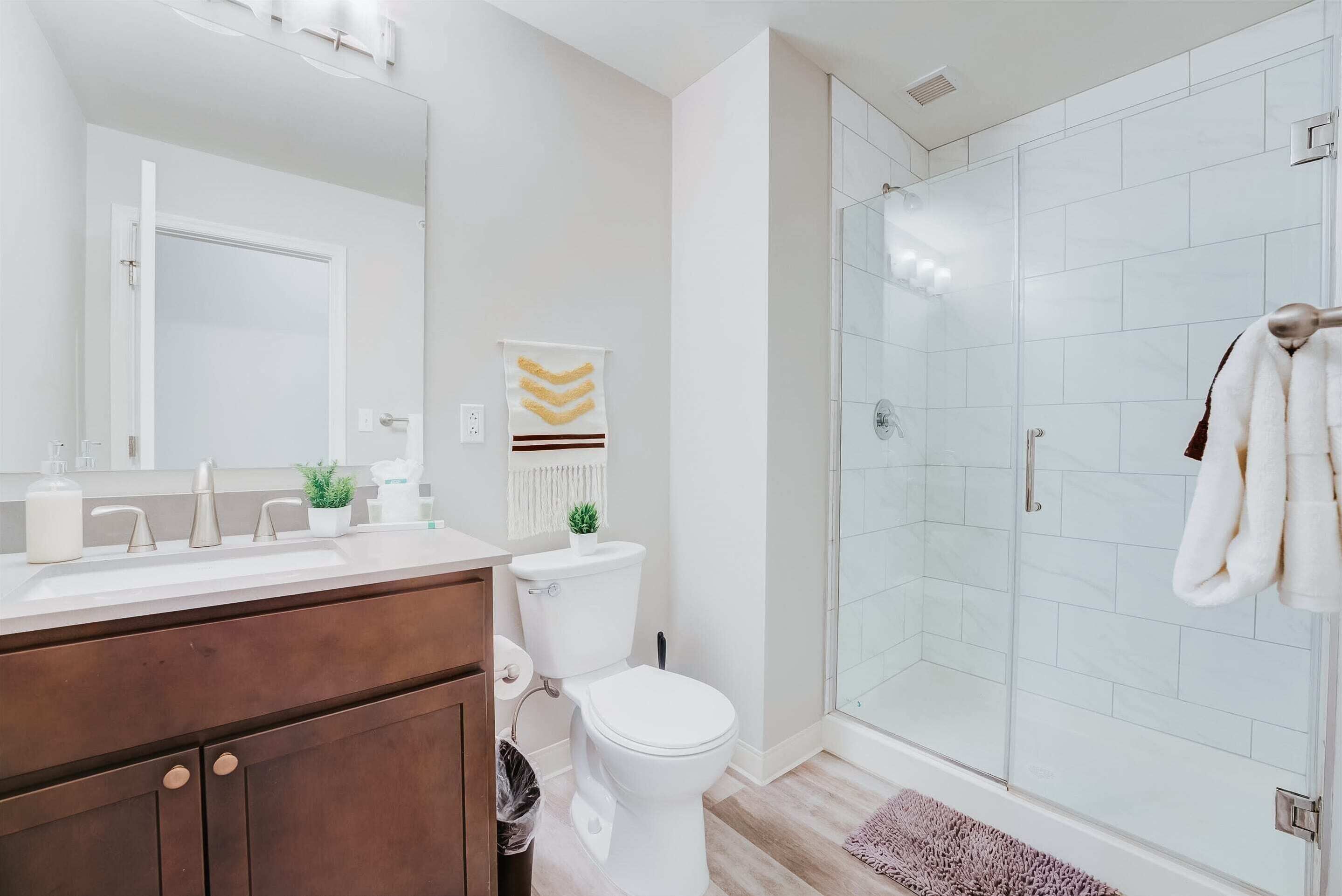 Frontdesk | Open 1 BR Apt near FirstEnergy Stadium