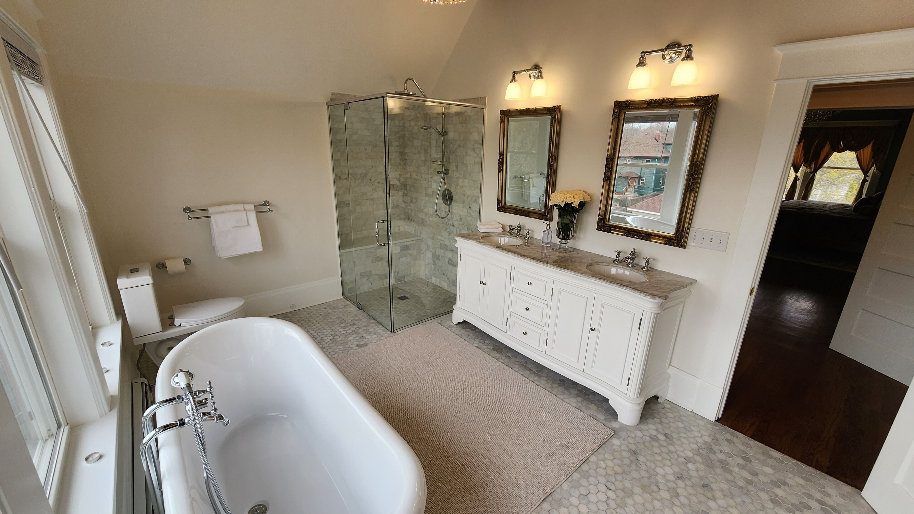 Victorian Mansion 1 Mile from Downtown Minneapolis