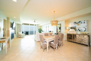 Dining - Turquoise Place Unit 1808D *FANTASTIC RATES! BOOK NOW & SAVE* (Orange Beach)