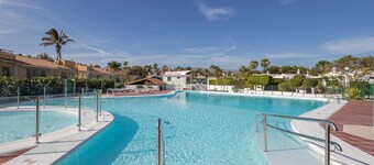 Private Solarium Garden Bungalow