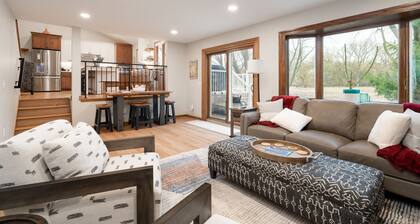 MINNeSTAY* Creekside Lodge | Nature |