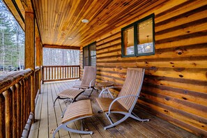 Terrace/patio - Bear River Cabin- close to State Park (Newry)