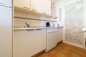 Fridge, microwave, oven, stovetop - Holiday accommodation on the Costa del Sol (Mijas Costa)