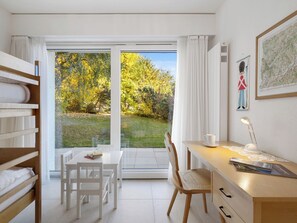 3 chambres, bureau, accès Internet