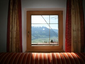 2 bedrooms, free internet